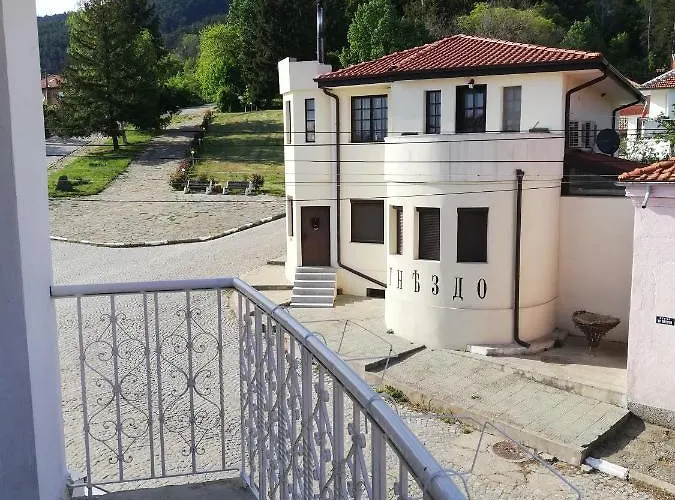 Otel бялата роза Shipka