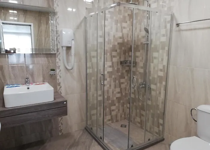 бялата роза 2*